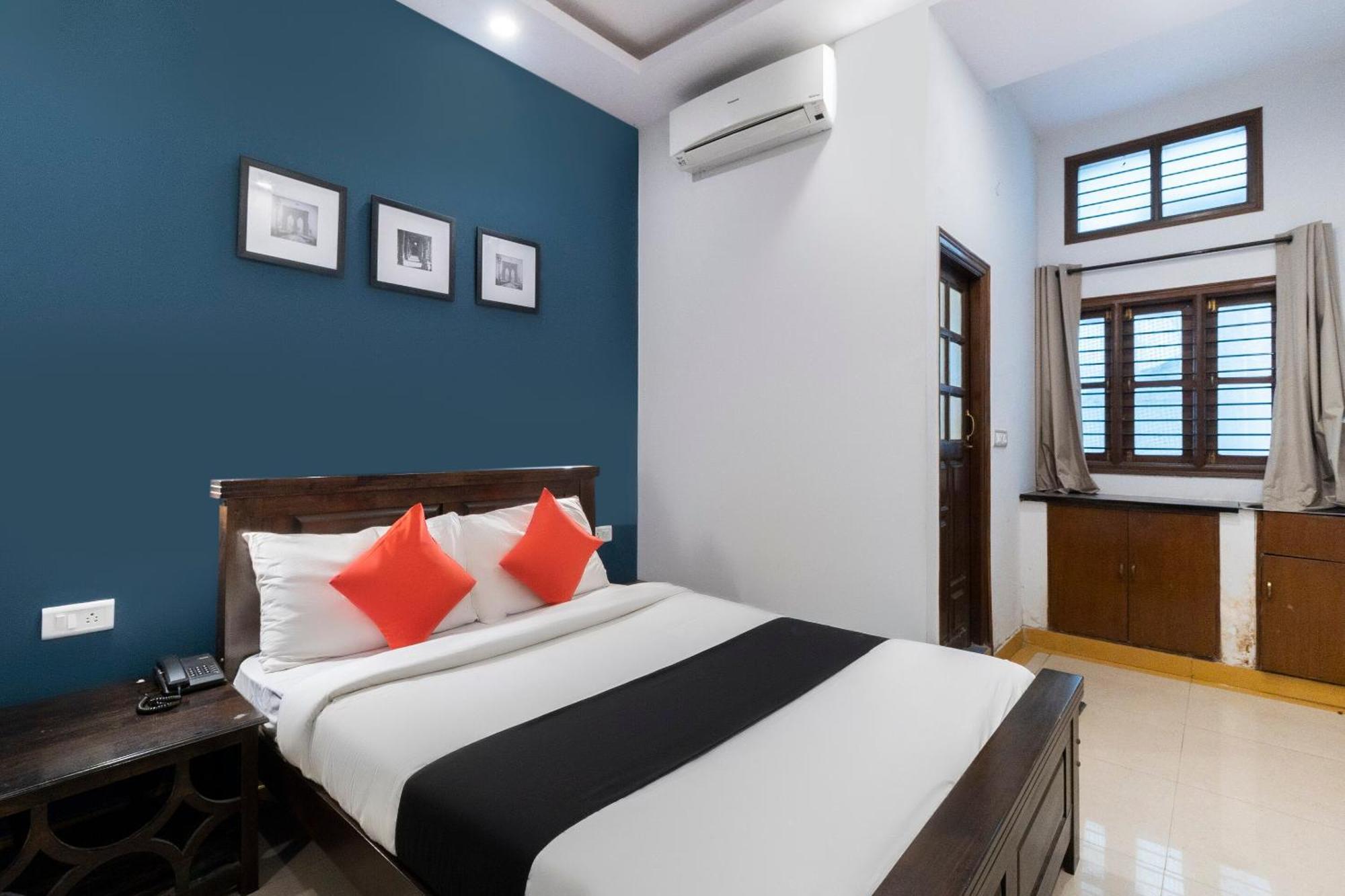 Capital O 70156 Victorian Comforts Bangalore Exterior foto
